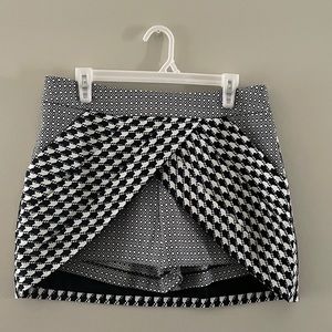 Sass and Bide Shorts Skirt Combo Size 44 (Large)Black White Print Skort The Helm